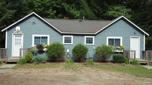 4-Person Housekeeping Cottage